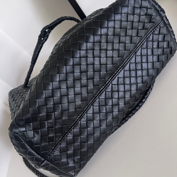 Black Genuine leather Woven Satchel Bag - Picture 12 of 13